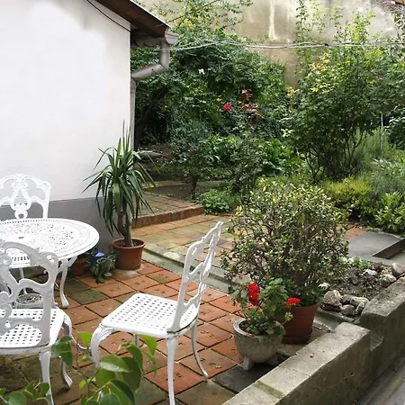 Green Garden Apartman *